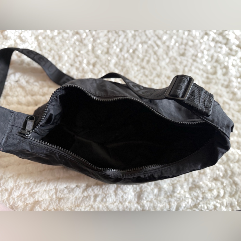 Baggy crescent bag - Picture 2 of 2